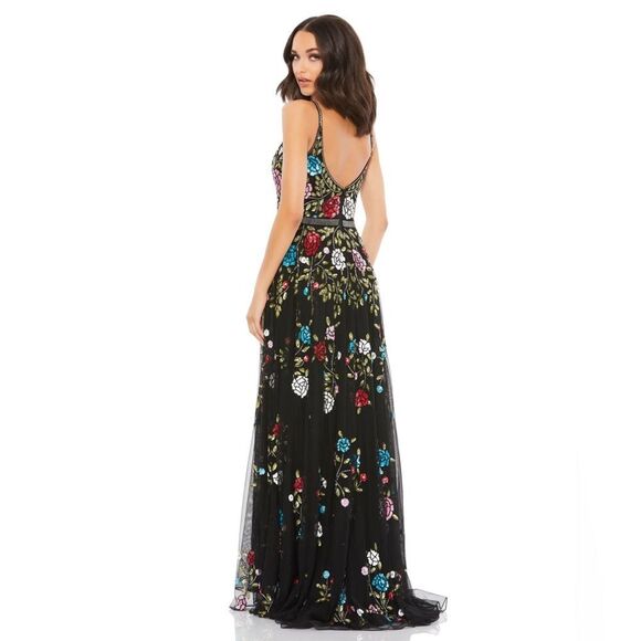 Mac Duggal EMBELLISHED FLORAL SEQUIN GOWN in black size 6 ladies 5400 style - Picture 4 of 14